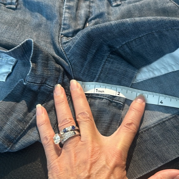 Forever 21 chambray denim shorts - Picture 7 of 7